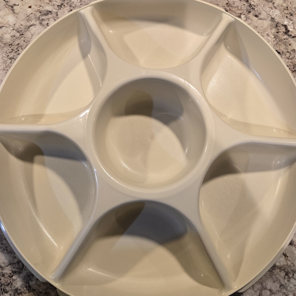 Vintage Almond Tupperware Divided Vegetable Fruit Chip and Dip Tray with NO LID